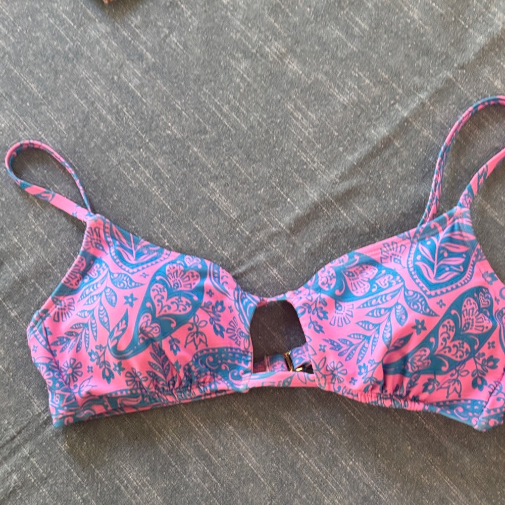 wild fable Pink and Blue Paisley Bikini Top med 8-10